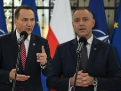 Jedno słowo. Sikorski uderza w Nawrockiego