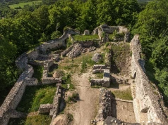 To miejsce na Dolnym Śląsku robi wrażenie. Zamek skrywa niemal 1000 lat historii