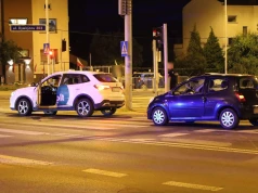 Piesza weszła na czerwonym. Została potrącona, trafiła do szpitala