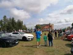 Amerykańskie auta na ulicach Golubia-Dobrzynia. Zlot fanów motoryzacji i militariów coraz bliżej