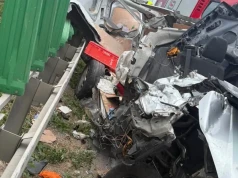Zderzenie busa z ciężarówką na A4. Potężne utrudnienia na trasie