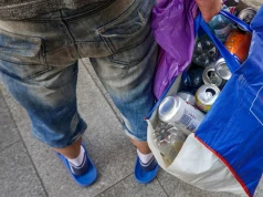 Zapytali Polaków o system kaucyjny. Aż 89 proc. zwraca puszki i butelki