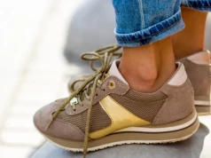Najlepsze sneakersy damskie skórzane i materiałowe – co wybrać na co dzień?