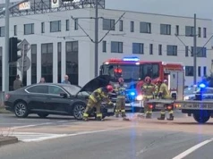 ​Groźny wypadek w Chorzowie nad DTŚ! Dwa auta zderzyły się na wiadukcie. Żaden z kierowców nie przyznaje się do winy