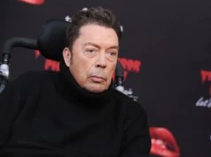 Nie żyje Tim Curry. Aktor miał 80 lat. W ostatnich latach poruszał się na wózku