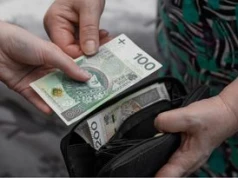 ZUS może zażądać zwrotu czternastki. Te osoby muszą uważać