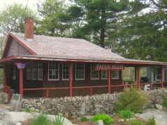 Cały dom zbudowano z gazet. Architektoniczna perełka z USA ma już 100 lat