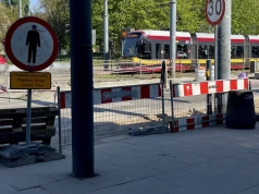 Remonty łódzkich chodników utrudniają życie pieszym. Muszą cofnąć się nawet 100 metrów