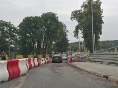 Znikły dziury na dojazdach do nowego mostu w Lwówku Śląskim
