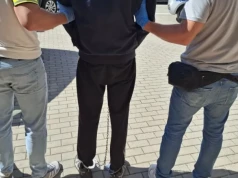 Ucieczka spod Łomży do Białegostoku na pinezkę i arsenał w garażu. Śledczy rozliczają uczestników krwawej nocy