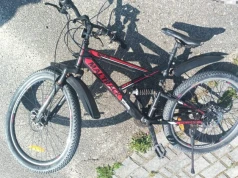 Wypadek rowerzysty w Skotnikach. 15-letni chłopak trafił do szpitala