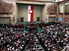 Korupcyjny smród polskiej polityki. Ks. Nęcek: Papież nazwał to „cuchnącym oddechem”