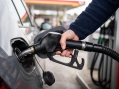 Hurtowe ceny paliw 28.08.2026. Diesel tanieje, benzyna zaskakuje podwyżkami