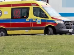 Wahadło na Nowogrodzkiej. Zdarzenie z udziałem rowerzystki i ciężarówki!
