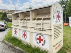 LPGK usuwa nielegalne kontenery na odzież na terenie Legnicy. Gdzie oddać używane ubrania i buty?