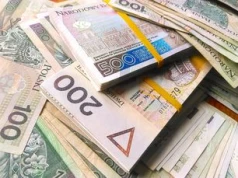 Zarobki w górę. O tyle wzrośnie wynagrodzenie Polaków w 2027 r.