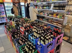 EB, West, Absolwent, Bols. Dlaczego marki kultowych używek upadły?