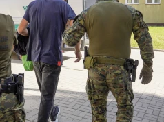 Straż Graniczna eskortowała trzech cudzoziemców. Musieli opuścić Polskę