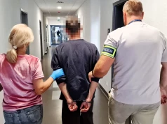 Włamali się do kościelnych skarbon kradnąc datki. Policjanci zatrzymali podejrzanych