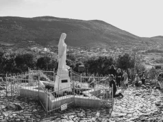 Miał sprofanować figurę Matki Bożej w Medjugorje. 31-letni Polak stanął przed sądem