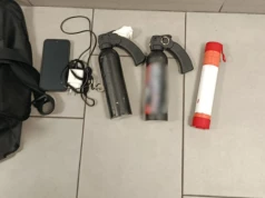 17-latek próbował uciec przed policją w Krakowie. Miał race, gaz i cudzą kartę