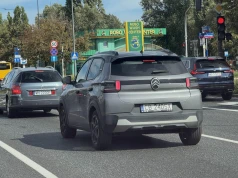 Nowy Citroën C3 kontra Peugeot 407 SW. Dlaczego miejski hatchback wydaje się taki duży?