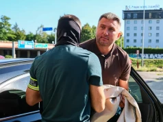Nocne posiedzenie sądu w sprawie Piesiewicza. Z aresztu długo nie wyjdzie