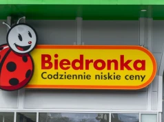 Biedronka kusi przed szkołą. 1+1 gratis, LEGO taniej i 250 zł w voucherach