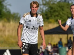Media: Legia negocjuje transfer 18-latka