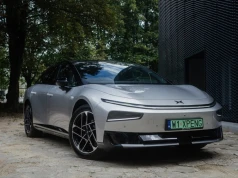 Jeździłem chińskim elektrykiem na długie trasy. Wszyscy porównują go do Tesli, a to błąd