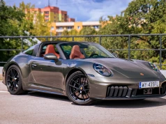 Test Porsche 911 Targa 4 GTS. Hybryda, prawie cabrio i utrzymana legenda w tle