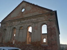 Co dalej ze „szklanym dachem” nad synagogą?