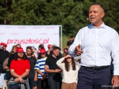 Prezydent obiecuje młodym: darmowy kurs prawa jazdy w szkole