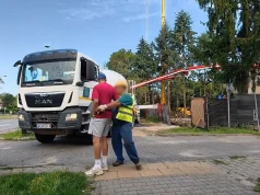 Konfitura kontra budowlańcy. Doszło do przepychanki, a nawet grożono pobiciem