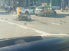 Zderzenie Mercedesa z motocyklem w centrum Rzeszowa. Dwie osoby w szpitalu