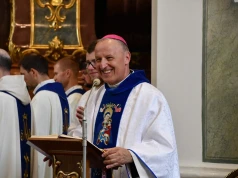 Bp Solarczyk do oazowiczów: idźcie dalej drogą życia, wiary i formacji