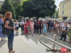 Śladem lupanarów, stosów i katów. Świdniczanie tłumnie przybyli na kolejny Spacer z Historią