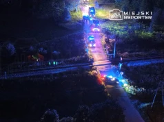 Tragedia na koniec wakacji. Nastolatkowie na skuterze wjechali pod pociąg. Nie żyje 14-latek, 13-latka ranna