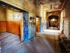 Opuszczone sanatorium w polskich górach. Kiedyś tętniło życiem