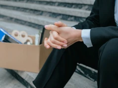 Patrzę na rynek pracy i widzę feerię czerwonych lampek. Ciekawe, czy ta prognoza się sprawdzi