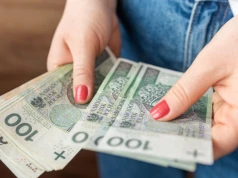 Ekspert: Choć Polska nie wdrożyła przepisów, pracownicy mogą już występować z takim żądaniem