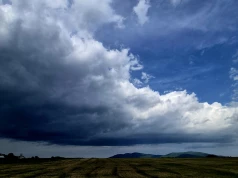 Burzowy koniec wakacji. Synoptycy wydali ostrzeżenie