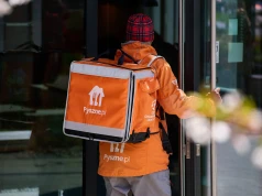 Pyszne.pl zmienia model współpracy z kurierami. Około 5 tys. osób straci dotychczasowe kontrakty