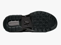 Klasyczne trampki już nie wystarczają. Converse coraz odważniej bawi się Chuckiem Taylorem
