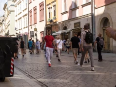 Nawet 26 tys. zł miesięcznie. Te firmy płacą najlepiej w Polsce