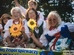 Dożynki w Szerokiej z barwnym korowodem. Rolnicy zadowoleni z tegorocznych plonów