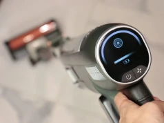 Recenzja Shark PowerDetect Speed Luxe. Pełnoprawny odkurzacz, z którym się nie pobrudzisz
