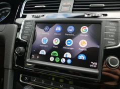 Android Auto ma nową ikonę na smartfonach. Żegnamy się z niebieskim kolorem