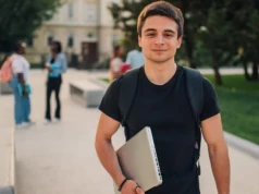 Chcesz pracować w służbach? Sprawdź, co dają studia z bezpieczeństwa wewnętrznego we Wrocławiu