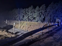 Samochód przebił barierę i spadł na tory. Jest wyrok bezwzględnego więzienia